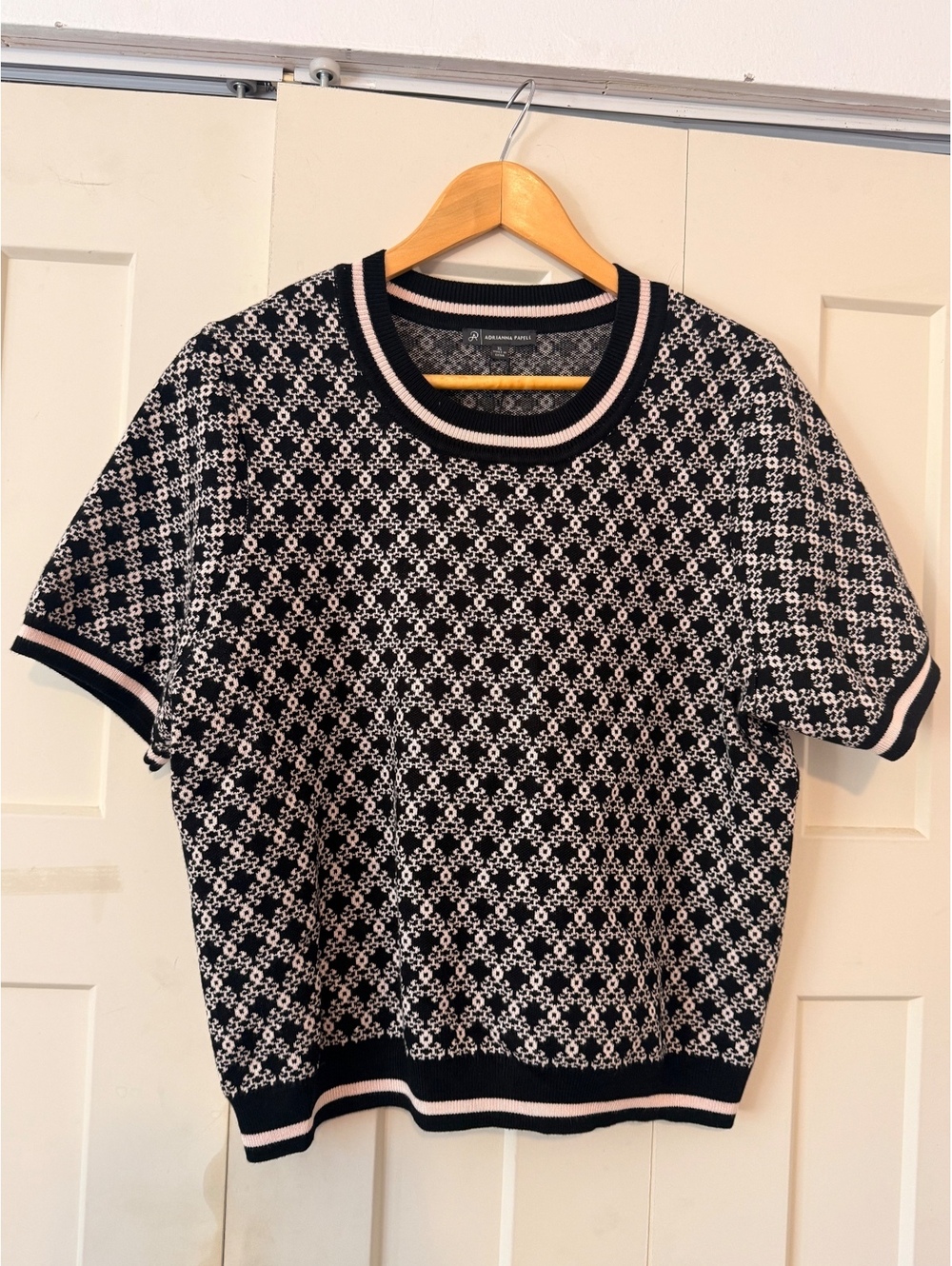 New! Adrianna Papell pink black ornate knit short sleeve patterned blouse top XL